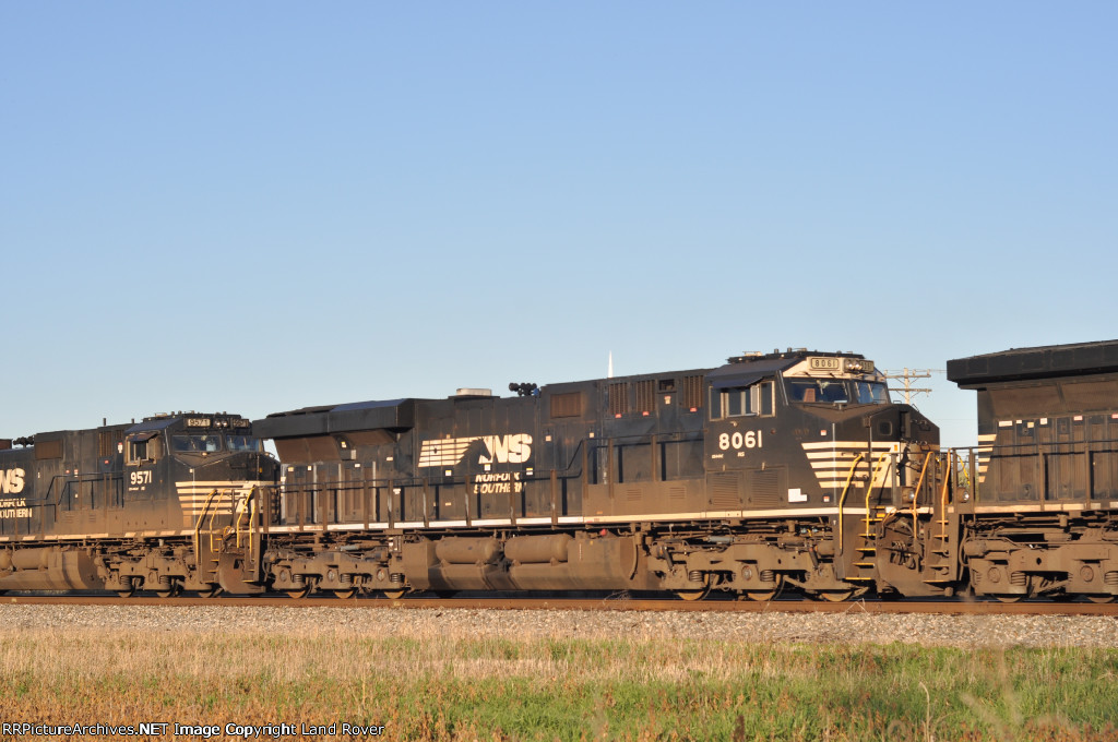 NS 8060